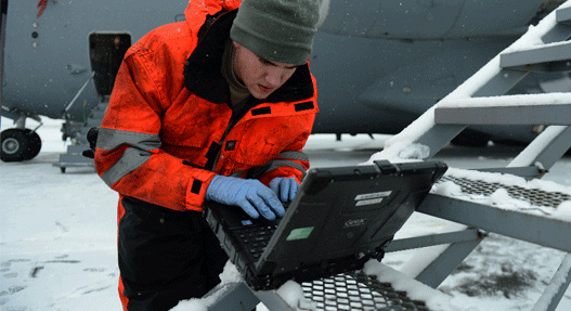 SANTINEA - Durabook R8300 - Ordinateurs incassables militarisés étanches - Compatibilité normes MIL et IP SANTINEA - Durabook R8300 - Ordinateurs incassables militarisés étanches - Compatibilité normes MIL et IP